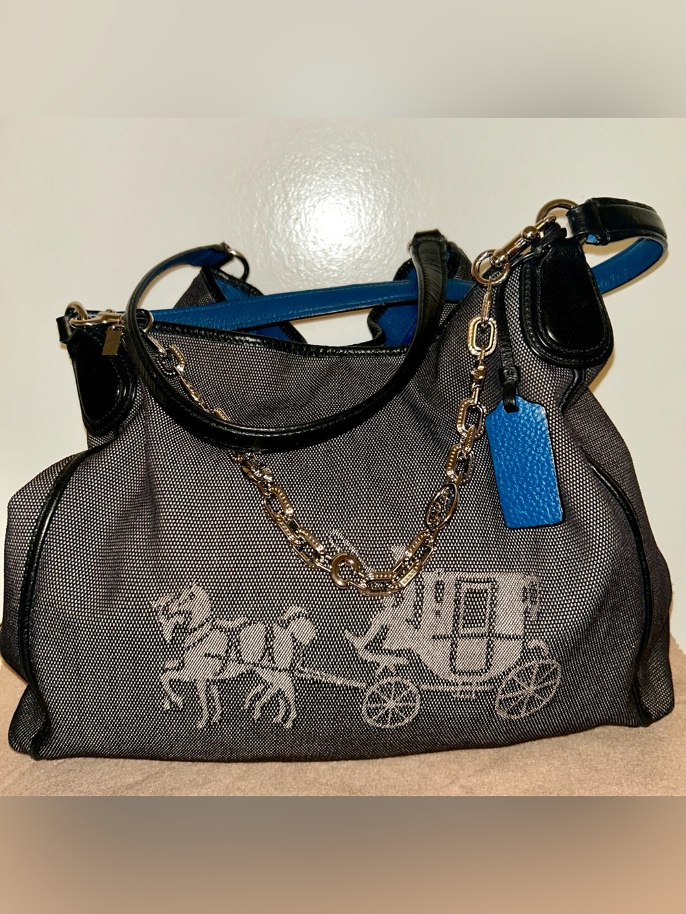 Coach Edie 31 Black & Blue Needlepoint Canvas Horse & Carriage Shoulder Bag
EUC